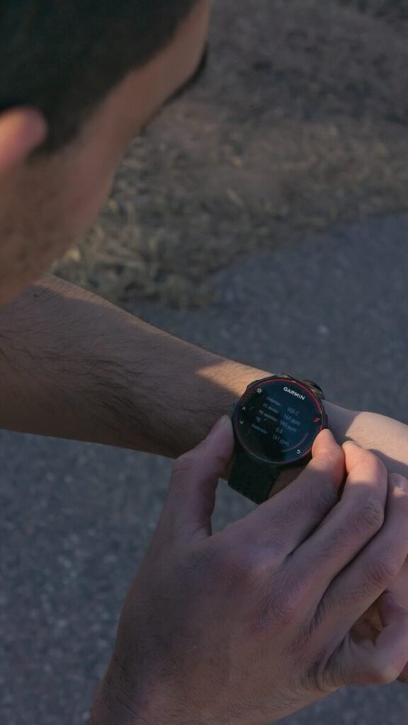 Você precisa de um GPS no pulso para começar a correr? A praticidade da tecnologia no esporte